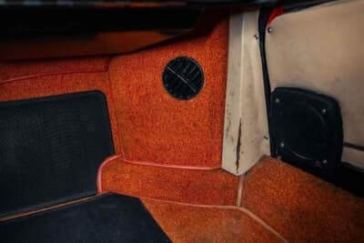 オークション終了に売却された「ディーノ 246GT」（C）Courtesy of Broad Arrow