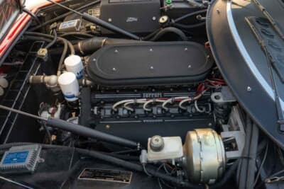 58万8000ドル(邦貨換算約9290万円)で落札されたフェラーリ「365 GTB/4 デイトナ」(C)Courtesy of Broad Arrow