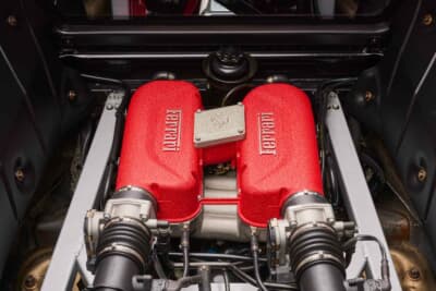 13万2250ユーロ（邦貨換算約2155万円）で落札されたフェラーリ「360チャレンジ」（C）Courtesy of RM Sotheby's