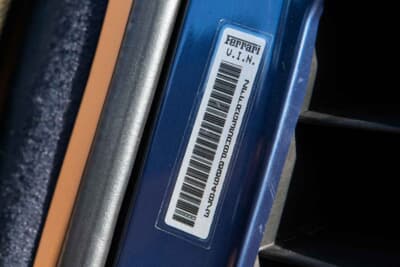 33万5000ドル（邦貨換算約5259万5000円）で落札されたフェラーリ「348セリエ・スペチアーレ」（C）Courtesy of RM Sotheby's