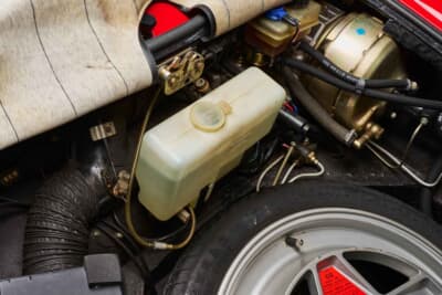 585万5000ユーロ(邦貨換算約10億7700万円)で落札されたフェラーリ「288 GTO」(C)Courtesy of RM Sotheby's