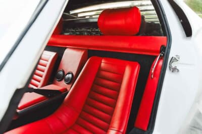 215万ドル（邦貨換算約3億3755万円）で落札されたランボルギーニ「ミウラP400」（C）Courtesy of Broad Arrow