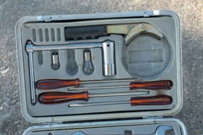 58万8000ドル(邦貨換算約9290万円)で落札されたフェラーリ「365 GTB/4 デイトナ」(C)Courtesy of Broad Arrow