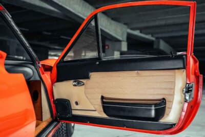 オークション終了に売却された「ディーノ 246GT」（C）Courtesy of Broad Arrow