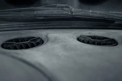 オークション終了に売却された「ディーノ 246GT」（C）Courtesy of Broad Arrow