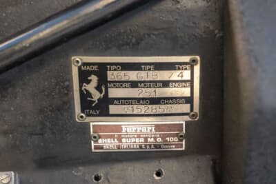 58万8000ドル(邦貨換算約9290万円)で落札されたフェラーリ「365 GTB/4 デイトナ」(C)Courtesy of Broad Arrow