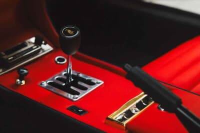 215万ドル（邦貨換算約3億3755万円）で落札されたランボルギーニ「ミウラP400」（C）Courtesy of Broad Arrow