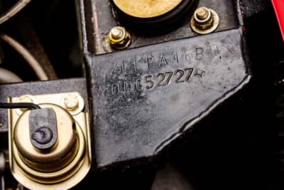 585万5000ユーロ(邦貨換算約10億7700万円)で落札されたフェラーリ「288 GTO」(C)Courtesy of RM Sotheby's