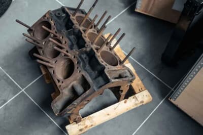 オークション終了に売却された「ディーノ 246GT」（C）Courtesy of Broad Arrow