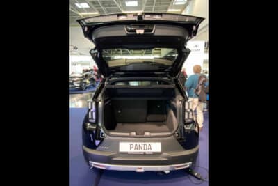 トランクは家族旅行にはちょっと小さい感じでしょうか