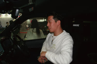 レオさん「前方への押し出し感の音響はバッチリ。好みとしては音を車内全体的に回してみたい」