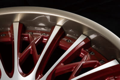 【WEDS】ペイントブロンズリム＋クラシカルピアスボルト：リムとピアスボルトの組み合わせでこうも変わる！リムやピアスボルトも組み合わせによっては激変する。ゴールドピアスは主張感強めだし、クラシカルは控えめ。リムは色によってディスクを引き立てたり、引き締めたりと見え方が大きく変わってくる