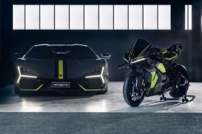 ドゥカティ「パニガーレV4ランボルギーニ」:ランボルギーニオーナー限定でさらにエクスクルーシブな63台の「Speciale Clienti」が用意される。オーナーの所有するランボルギーニと同じかドゥカティ チェントロスティーレが提案するカラーコンビネーションを反映することが可能だ