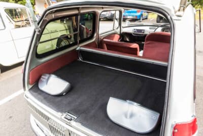 スバル 360カスタム：商用モデルならではの広大でフラットなラゲッジルーム