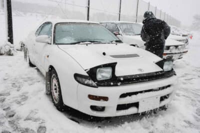 トヨタ セリカ GT-FOUR RC：雪の「ツール・ド・大山2026」会場に佇む、AkiさんのST185型セリカ GT-FOUR RC
