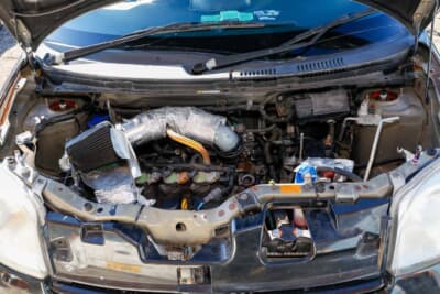 ダイハツ エッセ：エンジンは車両規則によりノーマルだ。ただしオイル管理などメンテナンスを欠かさない