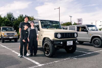 スズキ ジムニー：JB64型のスズキ・ジムニーと、しょーんさんファミリー