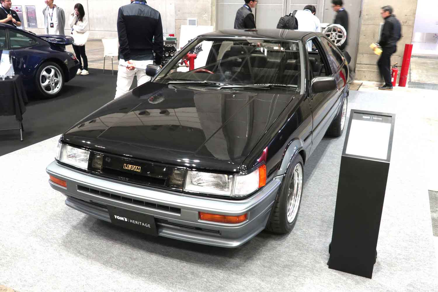 トムスが AE86 レビンを完全再構築！ 豊富なレース技術とノウハウを
