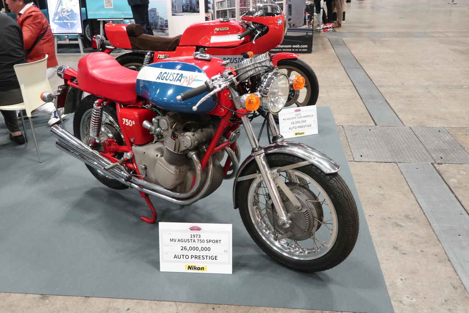 Italian Motorcycle Royalty: MV Agusta and Ducati – Racing Heritage and Timeless Art in Motion