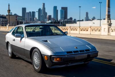 1万4850ドル（邦貨換算約234万6300円）で落札されたポルシェ 924ターボ（C）2026 Courtesy of RM Sotheby's