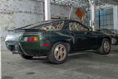 3万800ドル（邦貨換算489万7200円）で落札されたポルシェ 928（C）Courtesy of RM Sotheby's