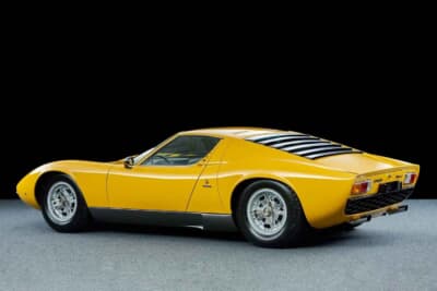 171万6000ユーロ（約3億1918万円）で落札された1971年式「ランボルギーニ P400ミウラS」（C）Courtesy of Broad Arrow