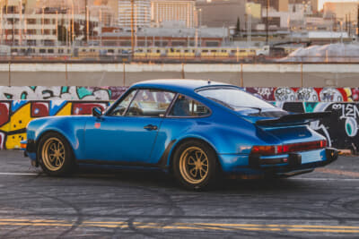 20万3500ドル（邦貨換算約3236万円）で落札された1976年式ポルシェ「911ターボ（930）」（C）Courtesy of RM Sotheby's 