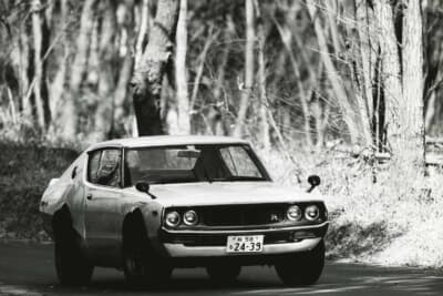 わずか197台が生産されたケンメリGT-R。排気量2ℓのS20型エンジンを積む第1世代GT-Rの最後のモデルとなった
