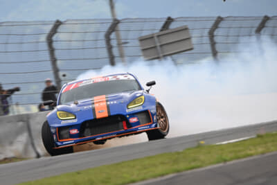 BRZはライバル他車同様に1000馬力越え。シーケンシャルシフトを採用している