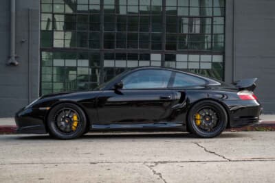 14万8500ドル（邦貨換算約2361万円）で落札された2002年式「ポルシェ 911 GT2」（C）Courtesy of RM Sotheby's