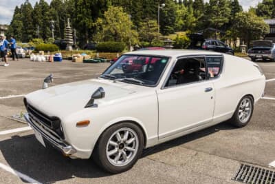 日産 チェリークーペ1200X-1：プレーンバックスタイルの滑らかなクーペシルエット。「知的な野獣」と謳われた1971年追加のクーペモデルだ
