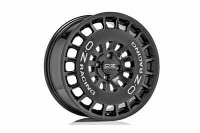 ハイパーチタニウムの斜め。独特な造形が存在感を高める