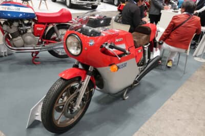 MVアグスタ 750Sアメリカ：オートモビル カウンシルの会場でひときわ目を引く存在