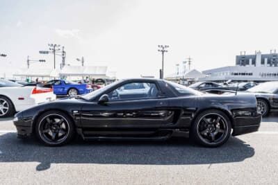 ホンダ NSX：サスペンションはジムカーナで知られるショップ「アジュール」のBPSダンパーをセット。スパ西浦サーキットに合わせてセッティングされている