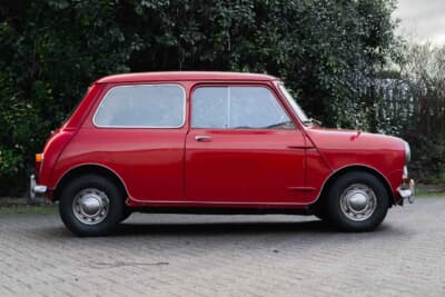 8438ポンド(邦貨換算約179万円)で落札された「オースチン セブン」(C)Iconicauctioneers