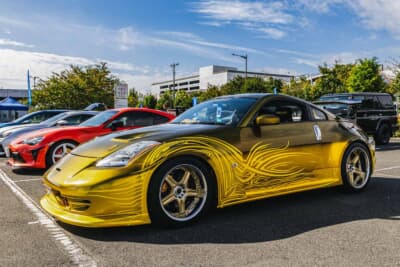 日産 フェアレディZ Z33：バイナルグラフィックスはアートファクトリー・グラフィックスが製作した