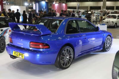 プロドライブ P25:ブルーのボディに鈍色に輝くパーツが大人の色気を醸し出す