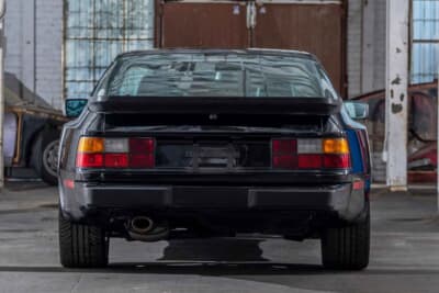 9900ドル（邦貨換算約156万円）で落札された「ポルシェ 944」（C）Courtesy of RM Sotheby's