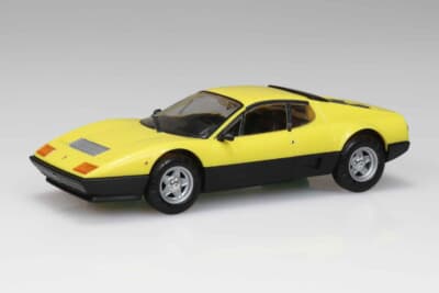 フェラーリ 512BB：ホイールは純正のセンターロック方式5スポーク（スピンナー付き）