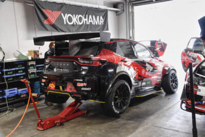 車高を落としてもSUVの高い全高は残る。ただGRヤリスなどを見慣れてしまうとこれもアリかと思えてくる