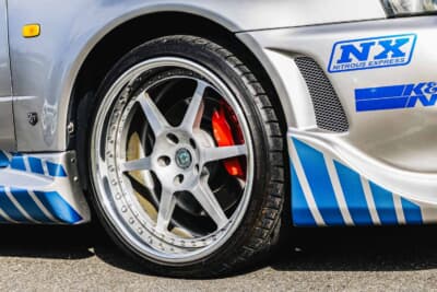 日産 スカイラインGT-R：映画と同じHRE 446Rホイール。国内市場ではほぼ流通しておらず、インスタグラムで知り合ったイギリス人から入手した