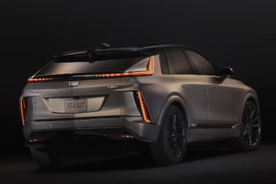 キャデラック・リリックV:デュアルモーターAWDが生み出す646ps/904Nmのパワーで最先端のスポーツ性能を堪能できる