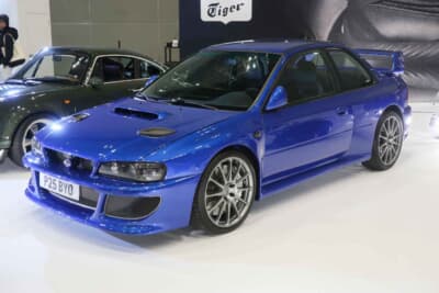 プロドライブ P25:ボンネットには400ps超の2500ccターボが収まる