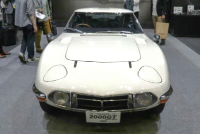トヨタ 2000GT：流麗なロングノーズが特徴。オートモビル カウンシルでも大人気