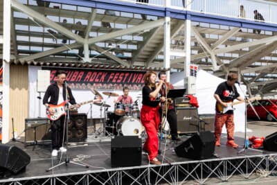 イベント広場では筑波ロックフェスティバルが併催され、会場を盛り上げる