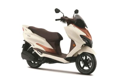 BURGMAN STREET：インド市場で絶大な人気を誇る新型スクーターだ