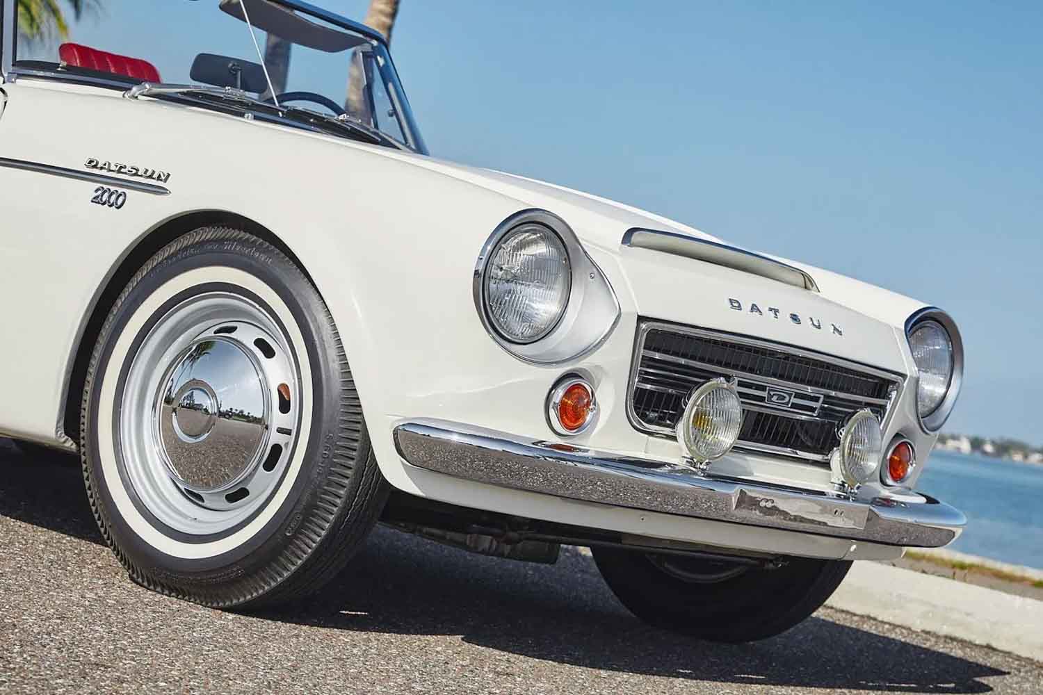 ダットサン「2000スポーツ」は欧州スポーツカーの性能だけでなく米国