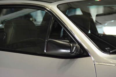 ランチア モンテカルロ：サイドミラー周辺のディテールだ。自ら重整備も手掛ける愛好家のもと、オリジナル性を保ったまま大切に維持されてきた素晴らしいコンディションがうかがえる