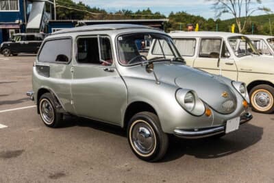 スバル 360カスタム：フロントフェイスは馴染み深いてんとう虫の愛嬌たっぷりな表情だ