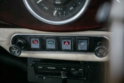 買い手がつかず流札（NOT SOLD）となった「ミニ ストレッチリムジン」（C）Iconicauctioneers